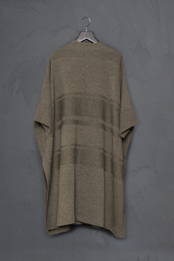 Raquel Allegra Poncho Raquel Allegra Poncho