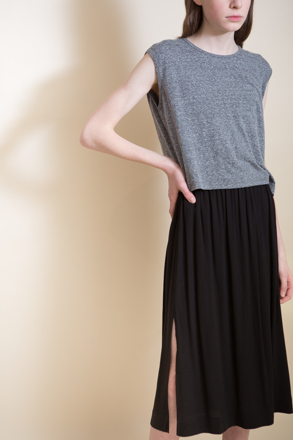 Midi Skirt / Black Midi Skirt / Black
