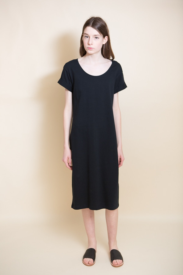 Ali Golden Roll Sleeve T-Shirt Dress / Black Ali Golden Roll Sleeve T-Shirt Dress / Black