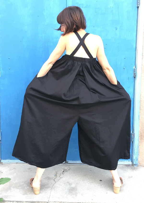 Black Crane pleated jumper Black Crane pleated jumper