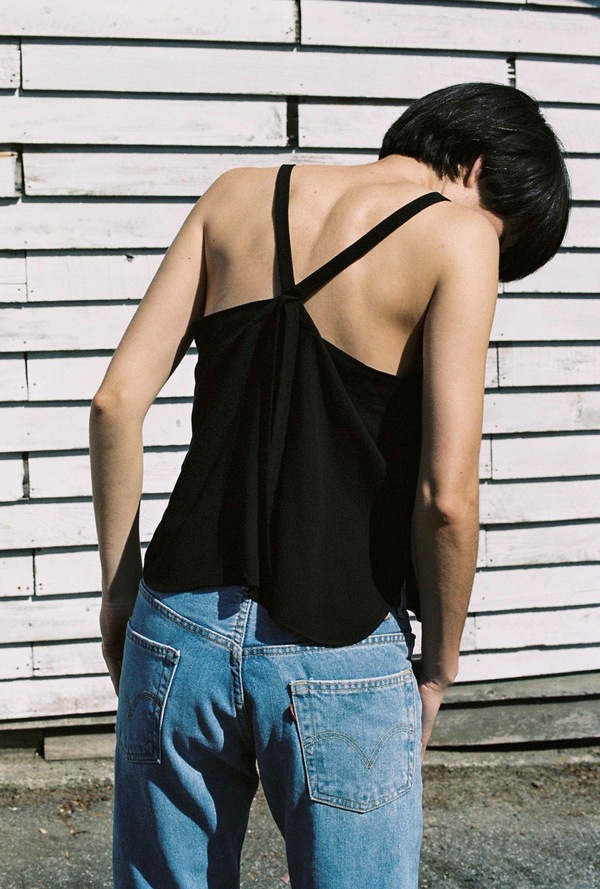 Assemly Strap Top - black Assemly Strap Top - black
