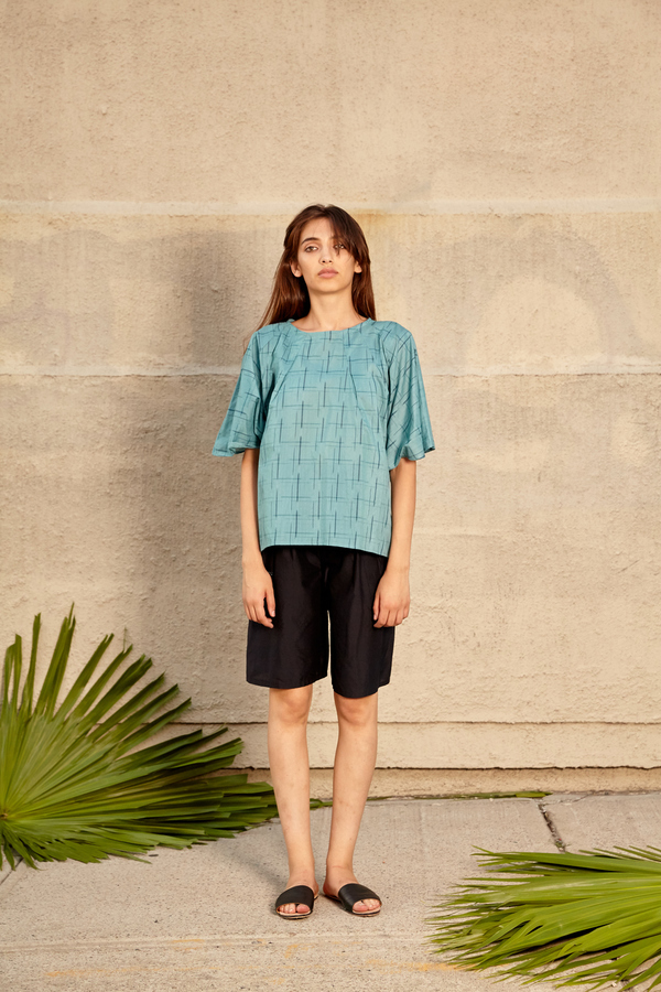 Tantuvi Pleated Column Top- Seagrid Tantuvi Pleated Column Top- Seagrid