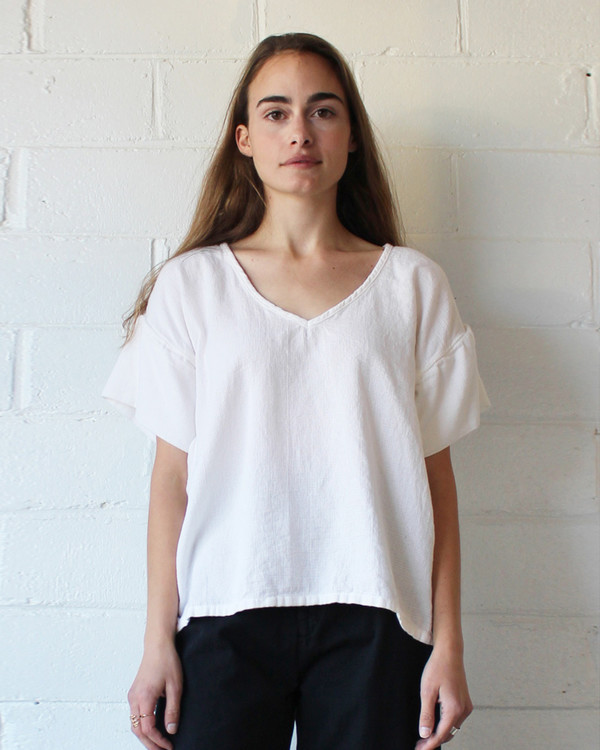 esby KARA KIMONO TOP - WHITE esby KARA KIMONO TOP - WHITE