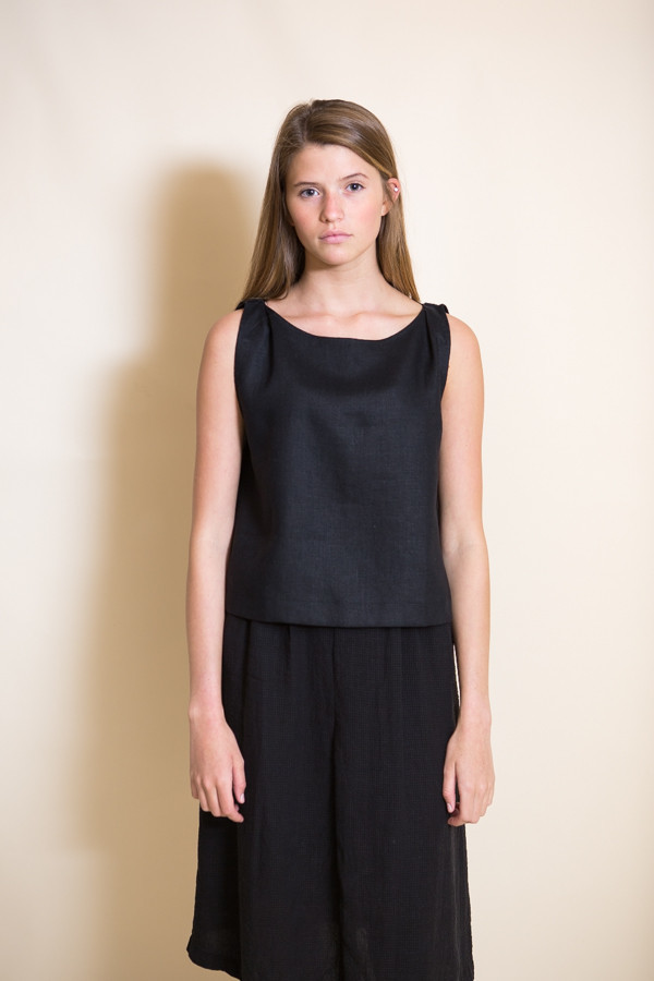 Ursa Minor Meg Top / Black Linen Ursa Minor Meg Top / Black Linen