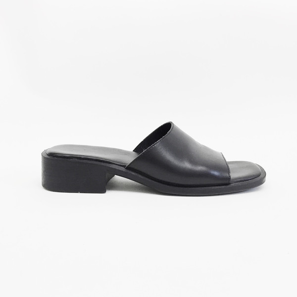 Johan Vintage Black Leather Slide Johan Vintage Black Leather Slide