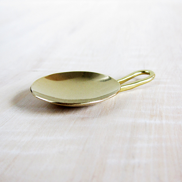 Lue Brass tea measure Lue Brass tea measure