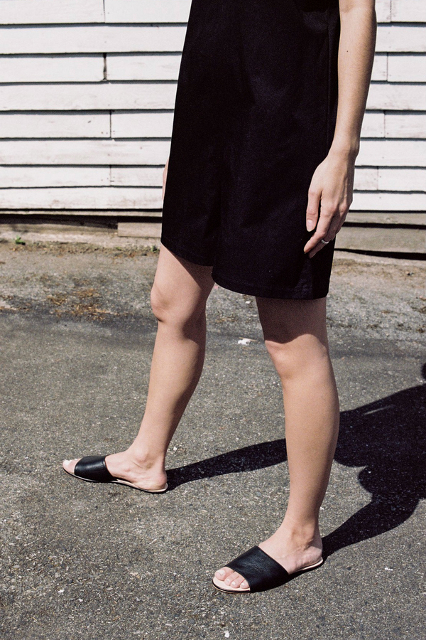 The Palatines Caelum Slide - black The Palatines Caelum Slide - black