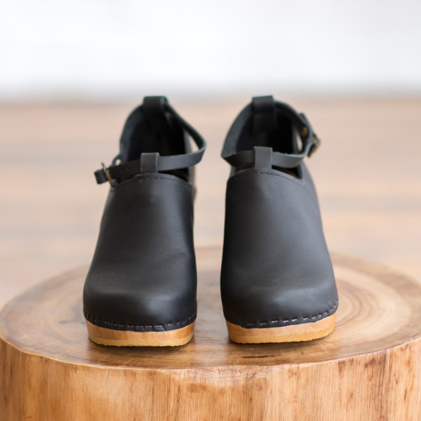No. 6 Classic Shoe on High Heel Black - SOLD OUT No. 6 Classic Shoe on High Heel Black - SOLD OUT