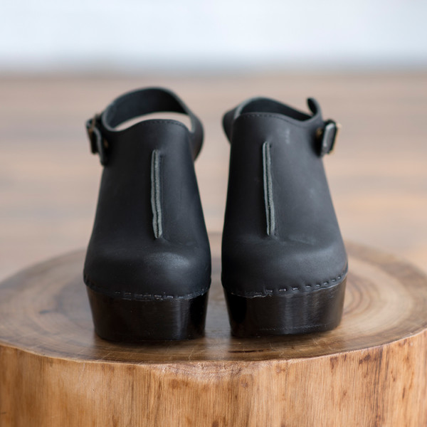No. 6 Closed Toe Front Seam Clog Coal with Black Base No. 6 Closed Toe Front Seam Clog Coal with Black Base