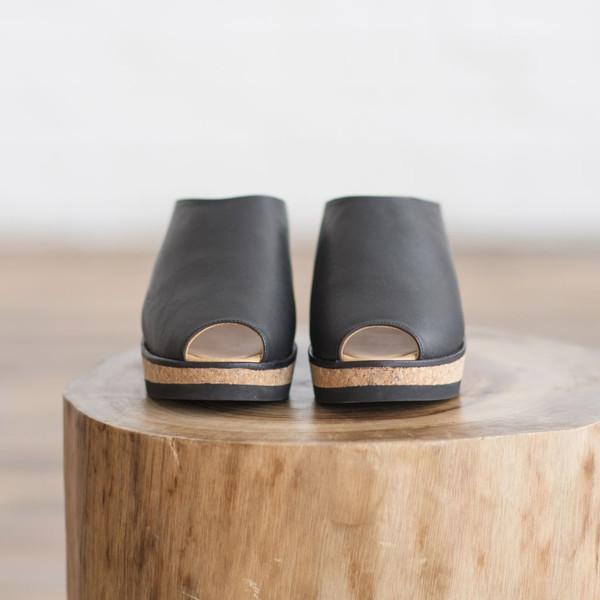 Reality Studio Olga Clogs Leather - SOLD OUT Reality Studio Olga Clogs Leather - SOLD OUT
