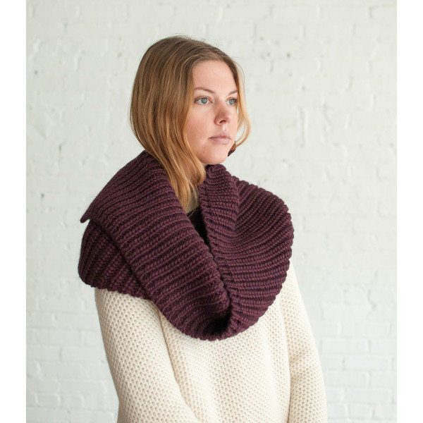 Schai Vita Snood Wine Stain - SOLD OUT Schai Vita Snood Wine Stain - SOLD OUT