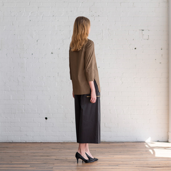 Tome Poplin V-Neck Tunic Olive - SOLD OUT Tome Poplin V-Neck Tunic Olive - SOLD OUT