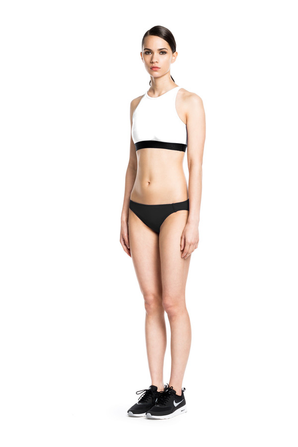BETH RICHARDS Fel Top - White CROP TANK WITH KEYHOLE BACK BETH RICHARDS Fel Top - White CROP TANK WITH KEYHOLE BACK