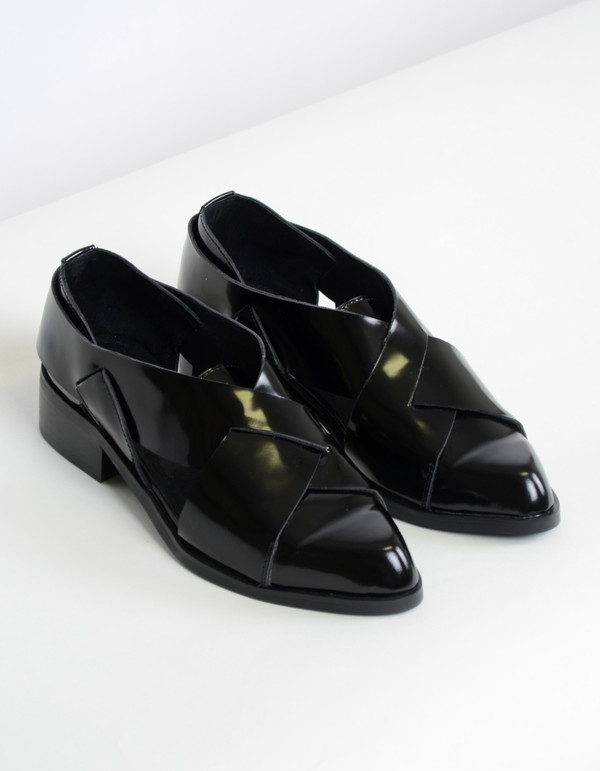 Intentionally Blank Concordia Shoe Black Intentionally Blank Concordia Shoe Black