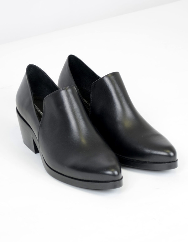 Intentionally Blank Meds Loafer Black Intentionally Blank Meds Loafer Black
