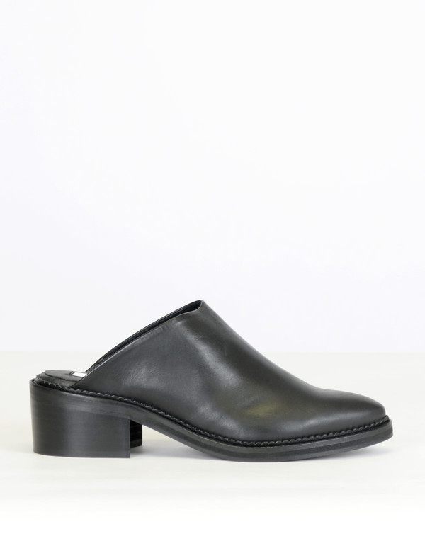 Miista Bryn Clog Black Miista Bryn Clog Black