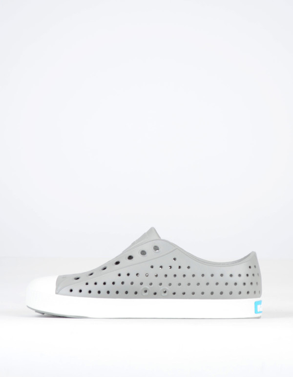 Native Shoes Native Jefferson Pigeon Grey with Shell White Native Shoes Native Jefferson Pigeon Grey with Shell White