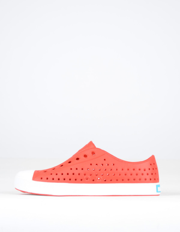 Native Shoes Native Jefferson Torch Red with Shell White Native Shoes Native Jefferson Torch Red with Shell White