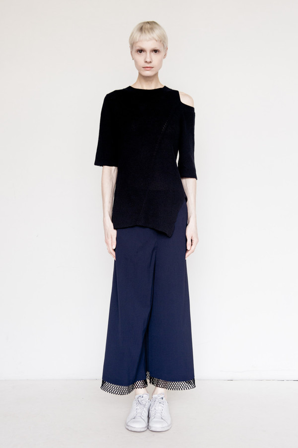 Sayaka Davis Cotton Cropped Shoulder Sweater Sayaka Davis Cotton Cropped Shoulder Sweater