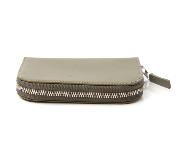 PB 0110 CM1 Dark Olive Card Case PB 0110 CM1 Dark Olive Card Case