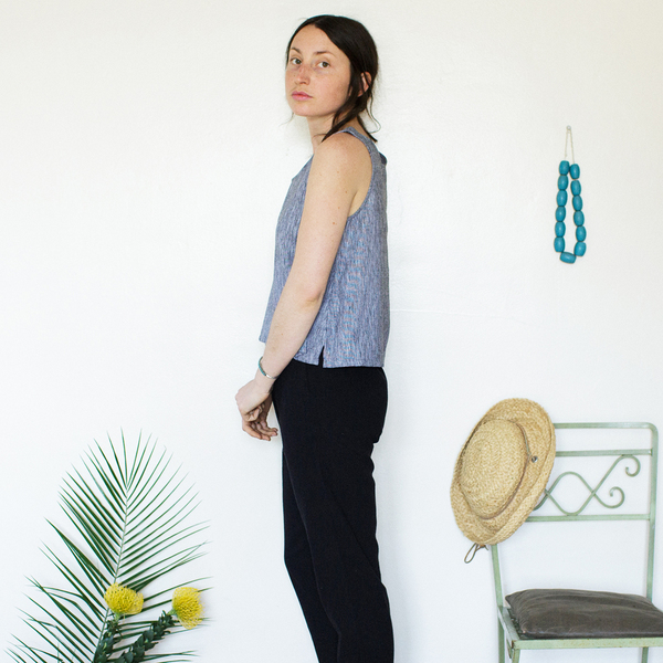 Me & Arrow Basic Short Tank Black Bark Stripe Me & Arrow Basic Short Tank Black Bark Stripe