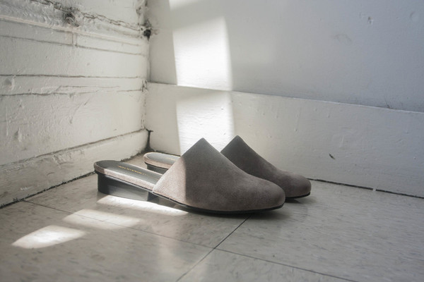 Intentionally Blank TOUCH in GREY SUEDE Intentionally Blank TOUCH in GREY SUEDE