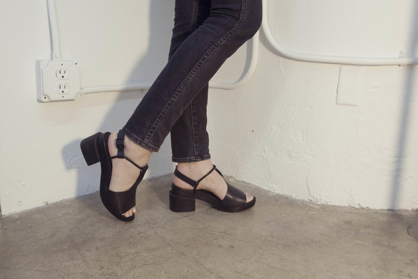 Intentionally Blank GABBY in BLACK LEATHER Intentionally Blank GABBY in BLACK LEATHER