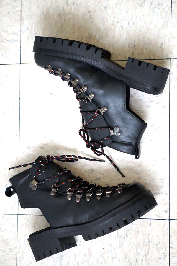Intentionally Blank THARP HIKER in BLACK LEATHER Intentionally Blank THARP HIKER in BLACK LEATHER