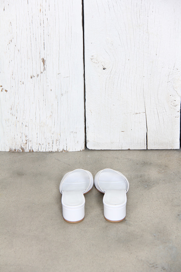 Maryam Nassir Zadeh SOPHIE SLIDES IN WHITE Maryam Nassir Zadeh SOPHIE SLIDES IN WHITE