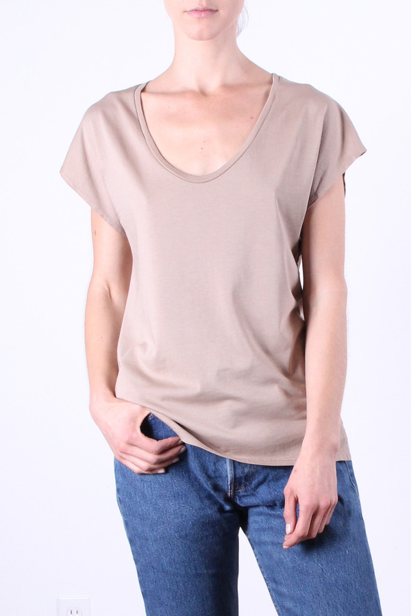 Calder Blake Pascale Tee Calder Blake Pascale Tee