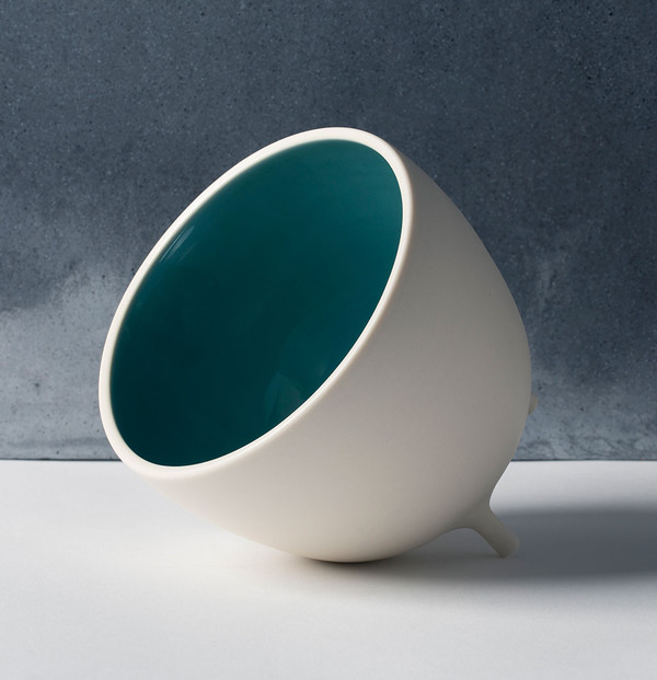 Pigeon Toe Ceramics Large Tripot Pigeon Toe Ceramics Large Tripot