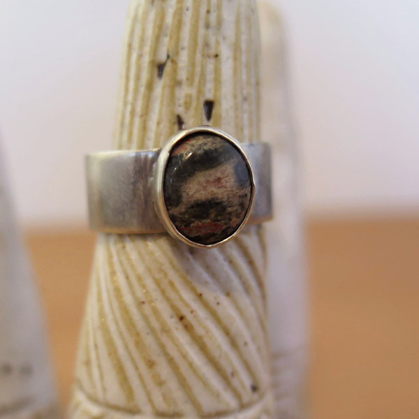 Muse Me Jewelry Sterling Silver Agate Ring Muse Me Jewelry Sterling Silver Agate Ring