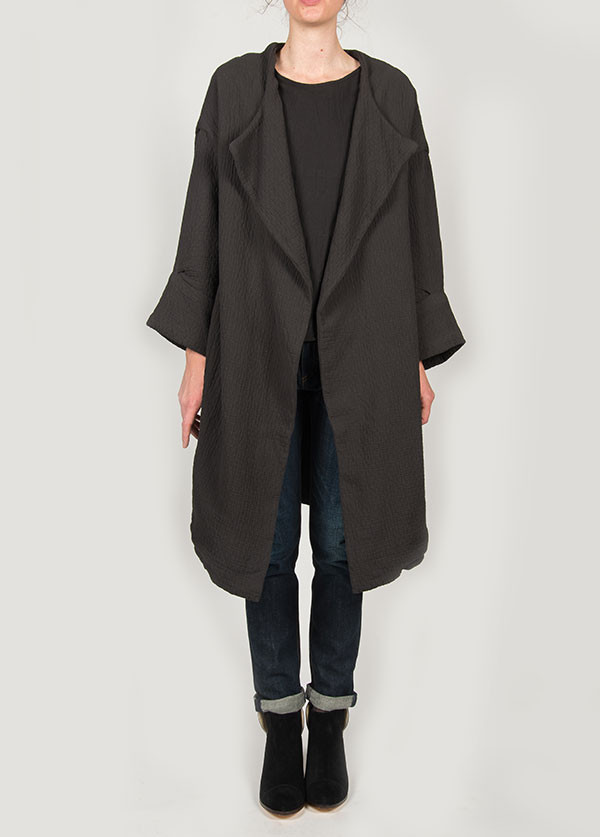 Black Crane - Quilt Coat in Ebony Black Crane - Quilt Coat in Ebony