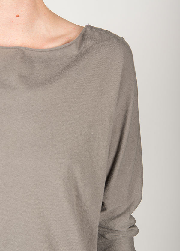 Black Crane - Short Sleeve Wide Crew in Grey Black Crane - Short Sleeve Wide Crew in Grey