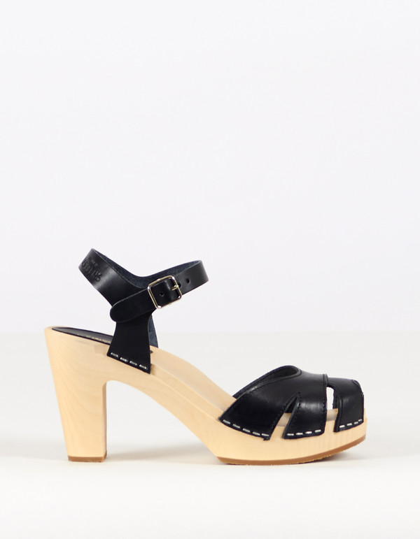 Swedish Hasbeens Suzanne Clog Black Swedish Hasbeens Suzanne Clog Black