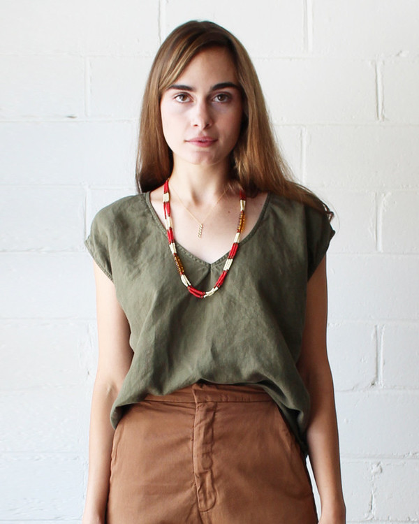esby EVIE OVERSIZED TOP - OLIVE esby EVIE OVERSIZED TOP - OLIVE