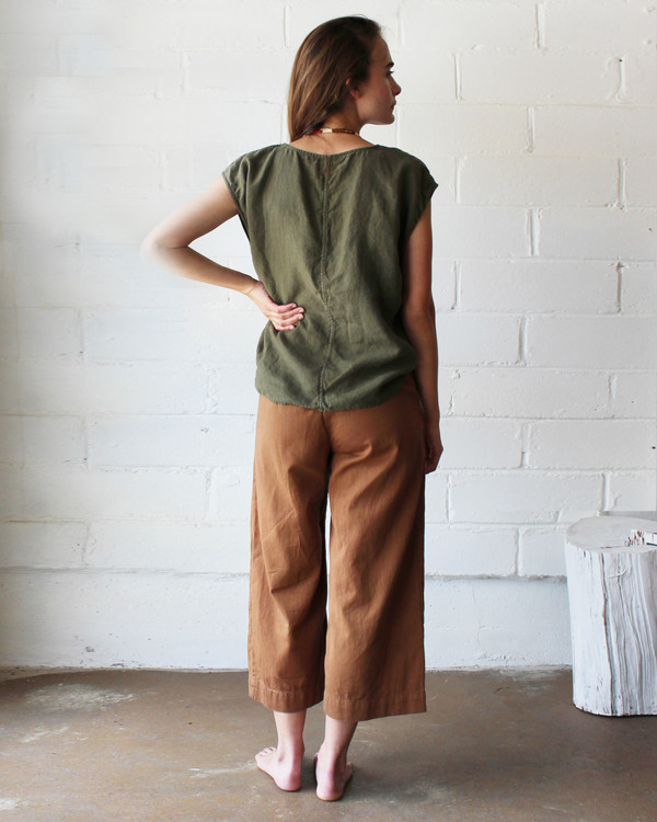 esby EVIE OVERSIZED TOP - OLIVE esby EVIE OVERSIZED TOP - OLIVE