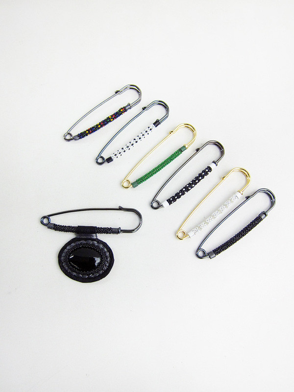 Robin Mollicone White Stripe Pin Robin Mollicone White Stripe Pin