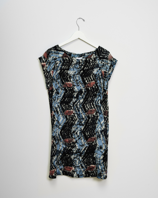 Osei-Duro Deni Raglan Dress in Dulse Osei-Duro Deni Raglan Dress in Dulse