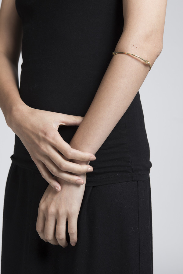 Ladyluna Knot Bangle in Gold Ladyluna Knot Bangle in Gold