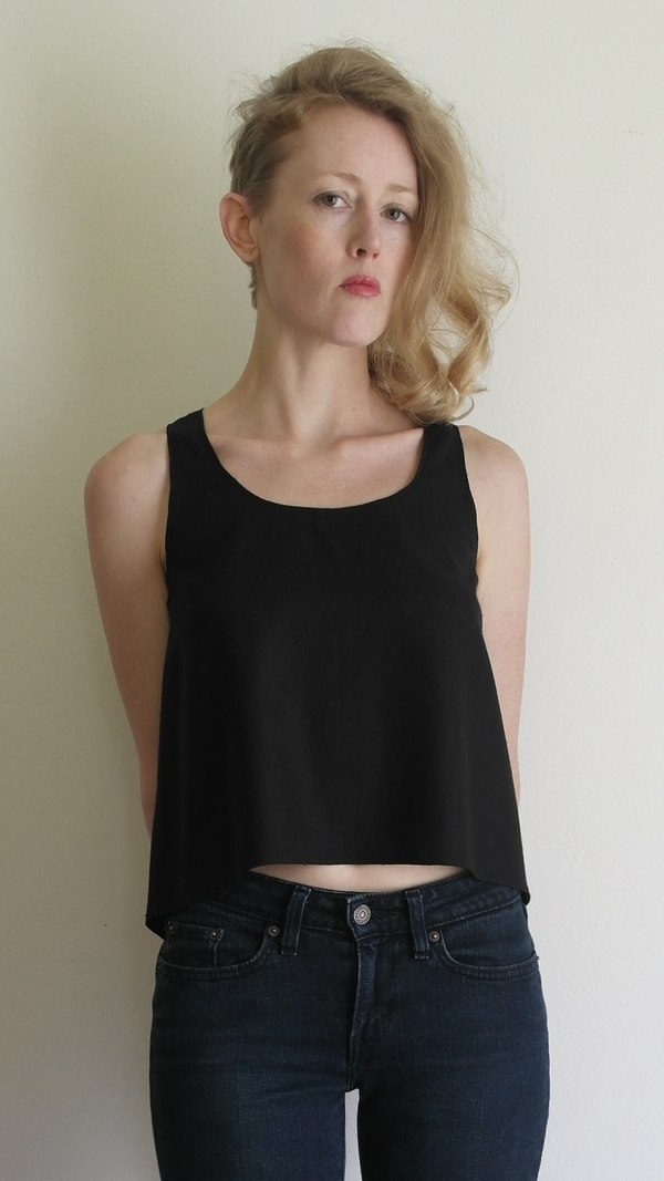 MONOM KATTO CROP TOP MONOM KATTO CROP TOP