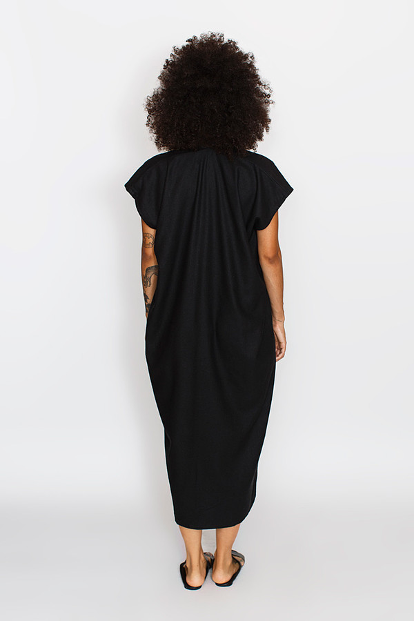 Miranda Bennett Everyday Dress, Oversized, Silk Noil in Black Miranda Bennett Everyday Dress, Oversized, Silk Noil in Black