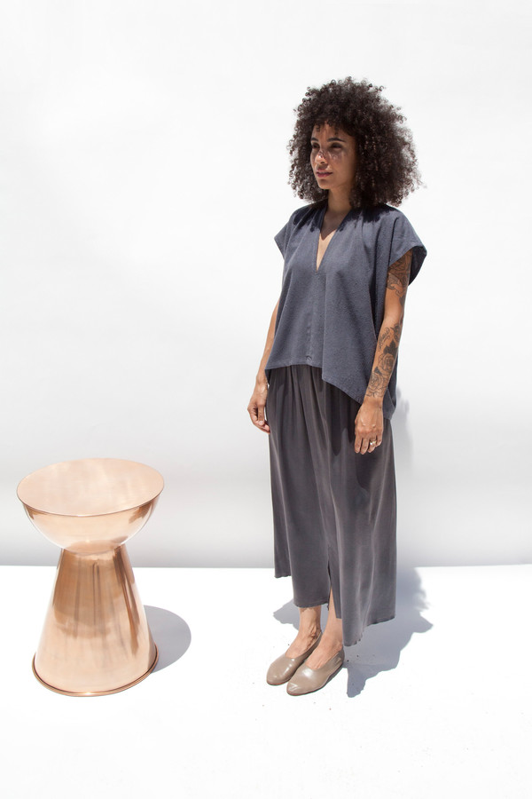 Miranda Bennett In-Stock: Everyday Top, Cropped, Silk Noil in Coal Miranda Bennett In-Stock: Everyday Top, Cropped, Silk Noil in Coal