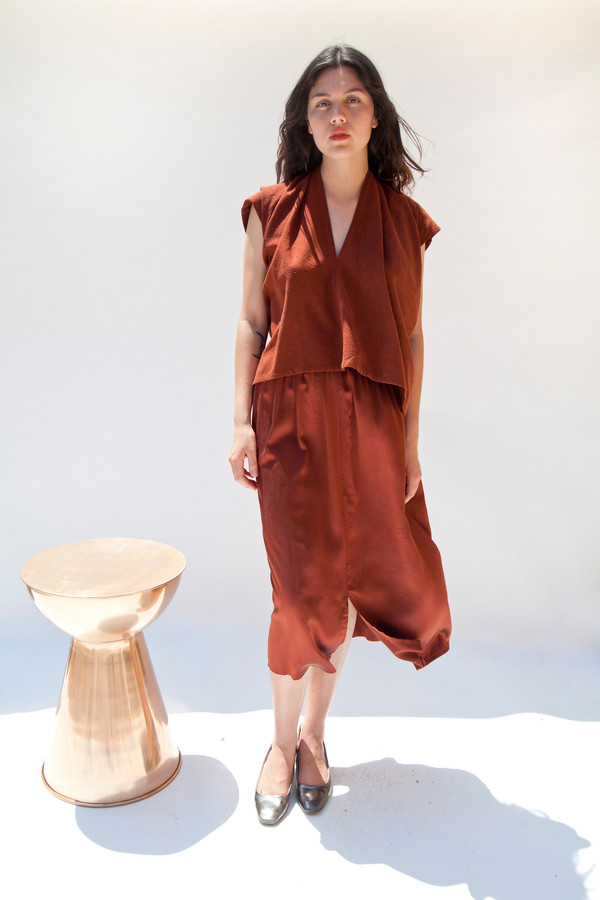Miranda Bennett In-Stock: Everyday Top, Cropped, Silk Noil in Rust Miranda Bennett In-Stock: Everyday Top, Cropped, Silk Noil in Rust