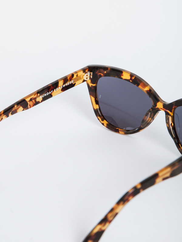 SUNDAY SOMEWHERE PEARL SUNGLASSES SUNDAY SOMEWHERE PEARL SUNGLASSES