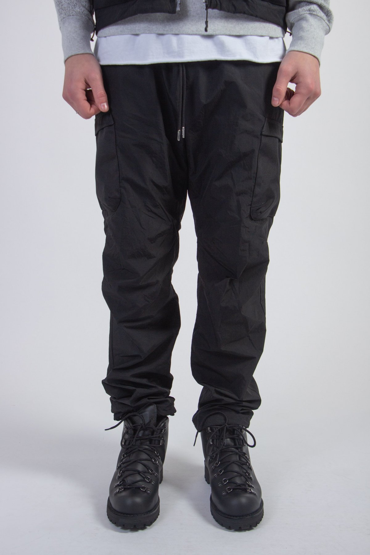 john elliott high shrunk nylon cargo pants