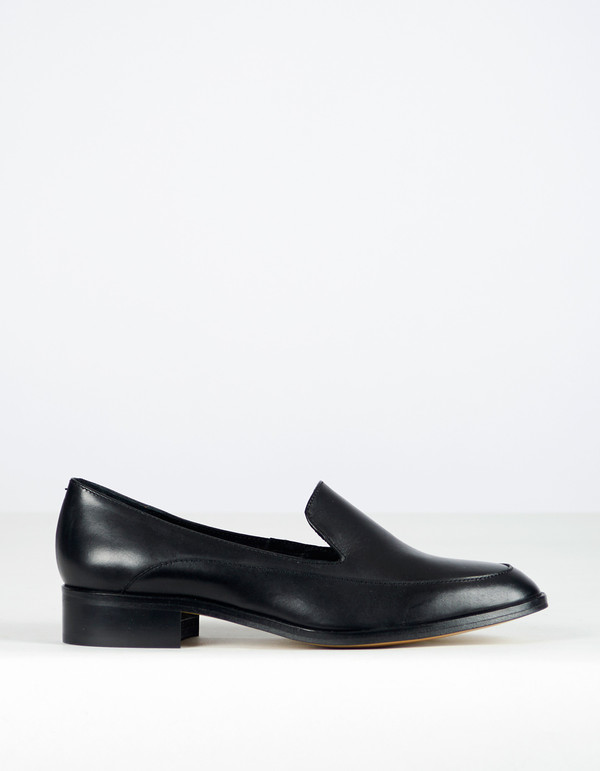 Intentionally Blank Temple Loafer Black Intentionally Blank Temple Loafer Black