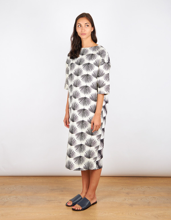 Sunja Link Banquet Collab Dress Palm Print Sunja Link Banquet Collab Dress Palm Print