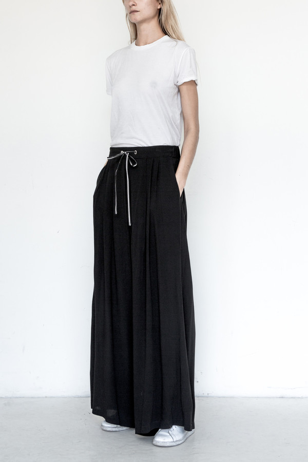 Assembly New York Crepe Baggy Pant Assembly New York Crepe Baggy Pant