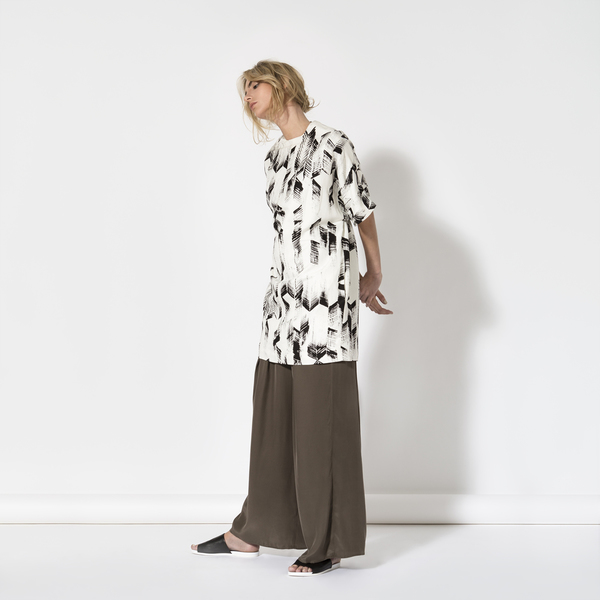 Vincetta Printed Shift Dress Vincetta Printed Shift Dress